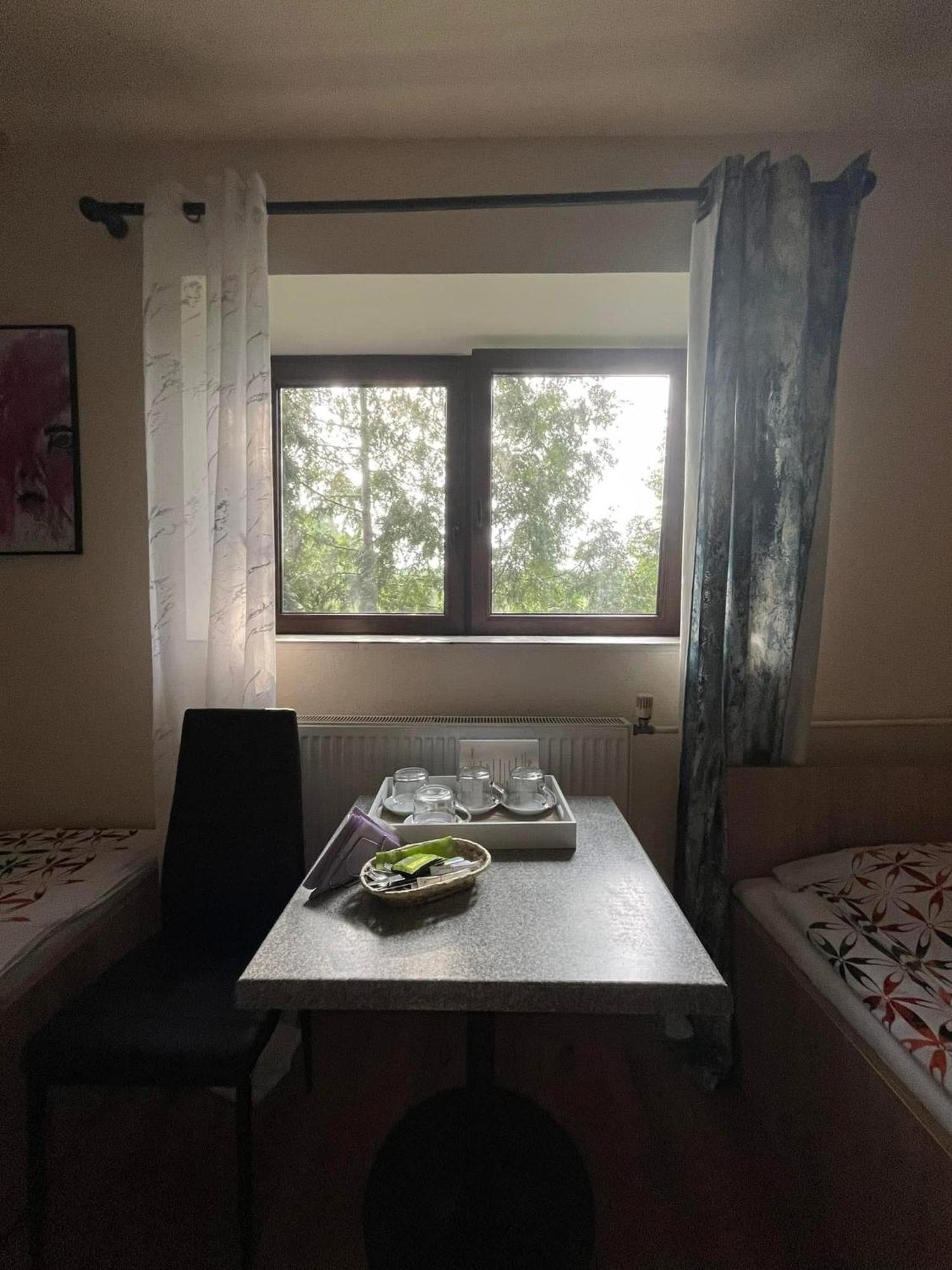 Zajazd Lesny Zakatek Dawniej Zajazd Don Kichot Lódź Exterior foto