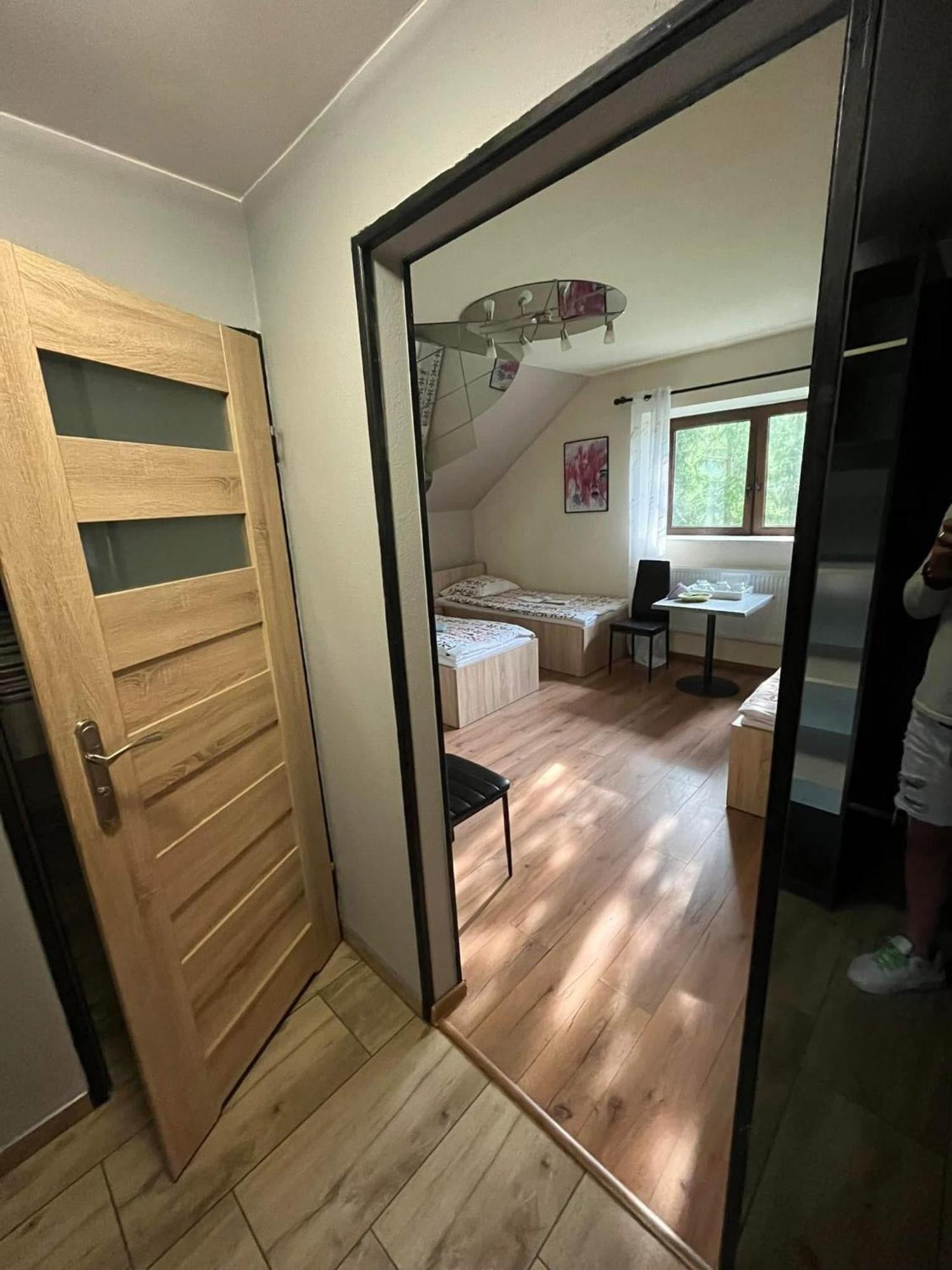Zajazd Lesny Zakatek Dawniej Zajazd Don Kichot Lódź Exterior foto